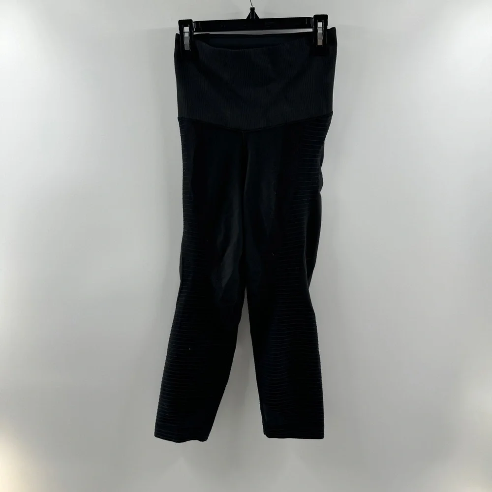 Nike Black Capri Leggings – Women’s Small